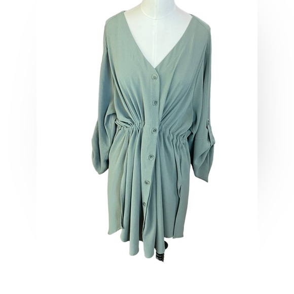 One World button down top size 3x - Picture 3 of 8